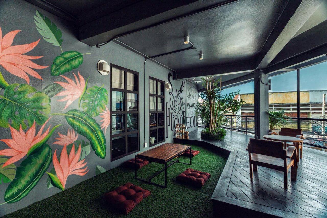 Hugnur Hostel And Coffee Chiang Mai Exterior photo